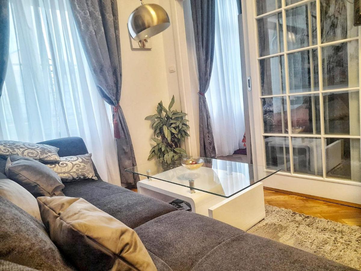 Apartment Zrinjevac 자그레브 외부 사진