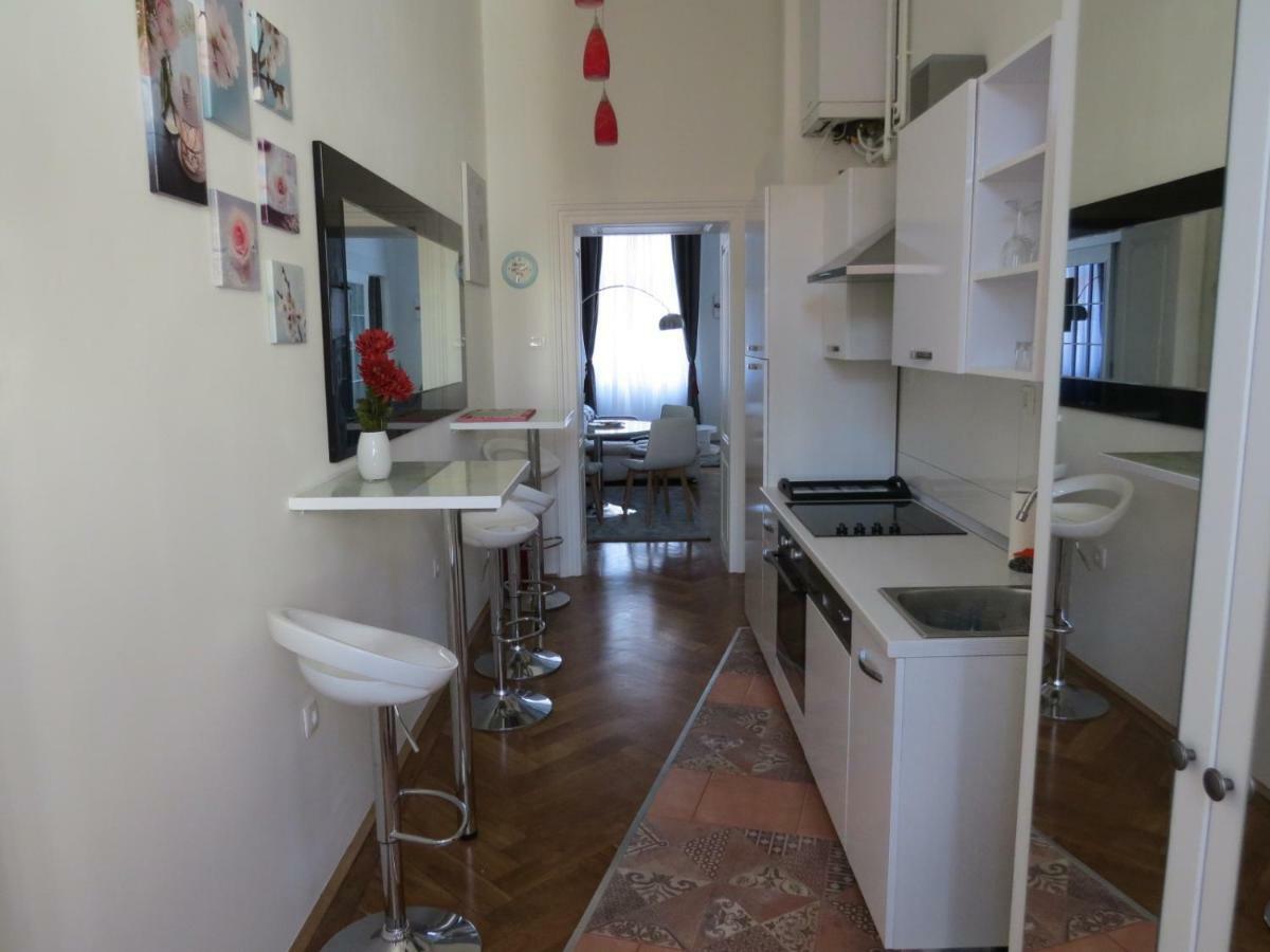 Apartment Zrinjevac 자그레브 외부 사진